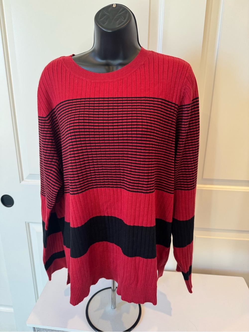Liz Claiborne Red Ribbed Knit Top